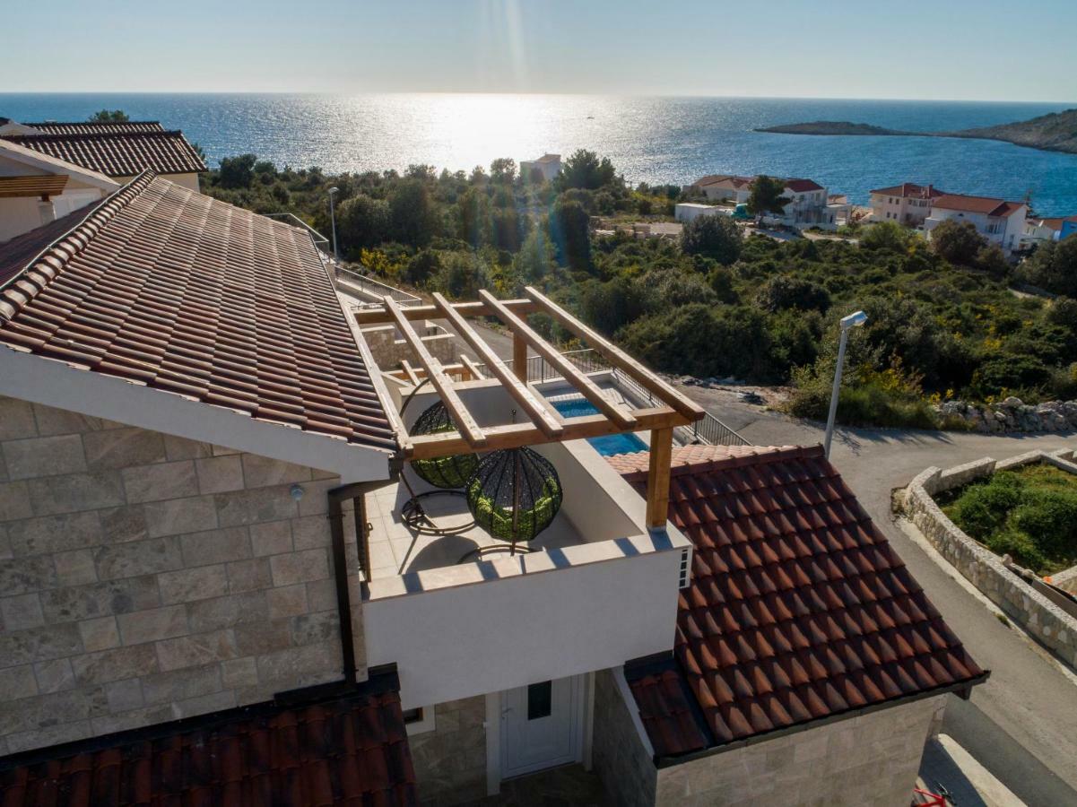 Villa Diomedes With The Sea View And The Pool Rogoznica  Eksteriør billede
